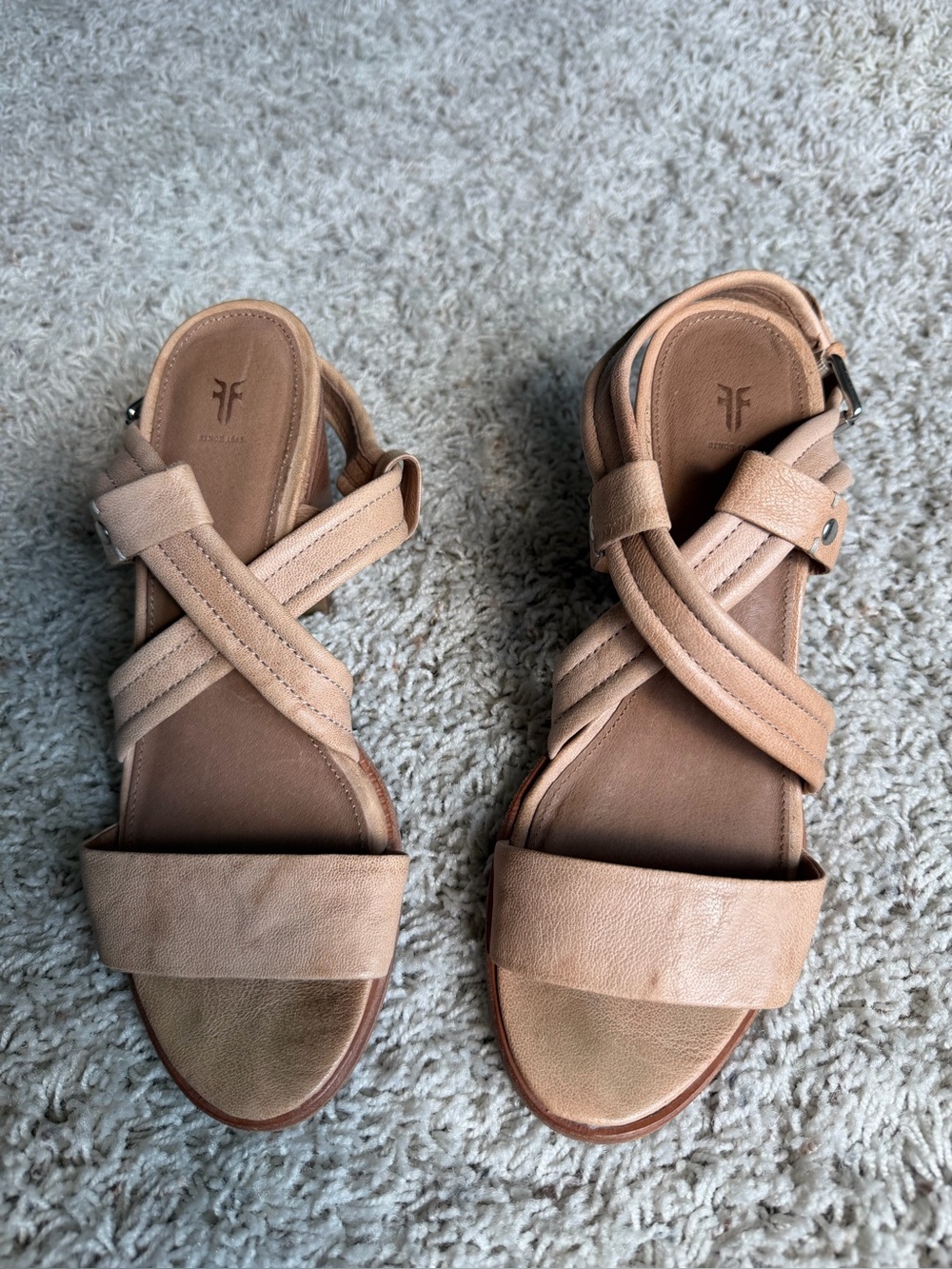 Frye Women's Light Tan Leather Crisscross Strap Sandals